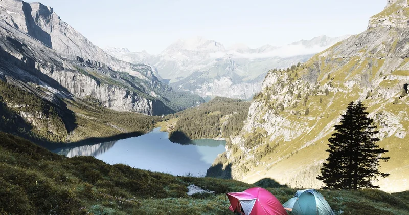 Trois itinéraires camping solo en Europe que j'ai réellement testés