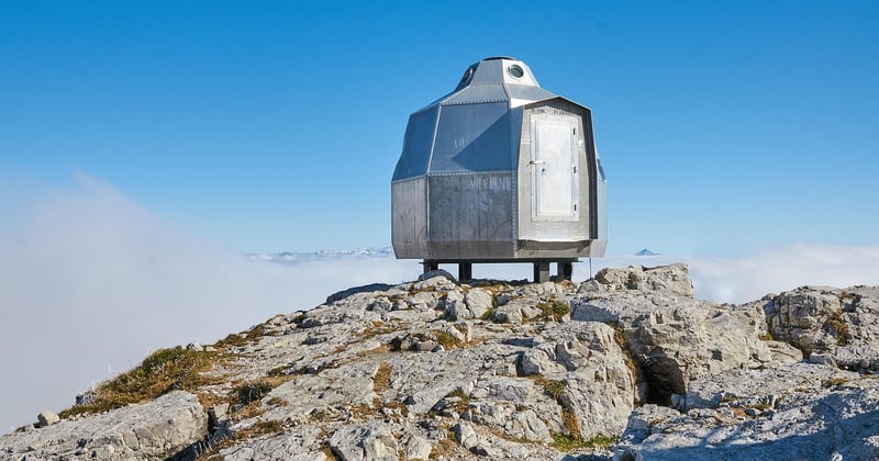 Équipement léger pour bivouac en haute montagne : le guide essentiel